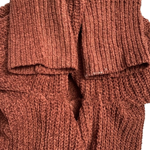 So Brown Oversized Knit Long Sleeve Sweater Split High Low Hi Lo Hem V Neck XS - Picture 13 of 15
